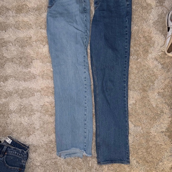2 Pairs Abercrombie Jeans: The Baggy Low Rise & 90s Straight Mid Rise - Picture 2 of 2